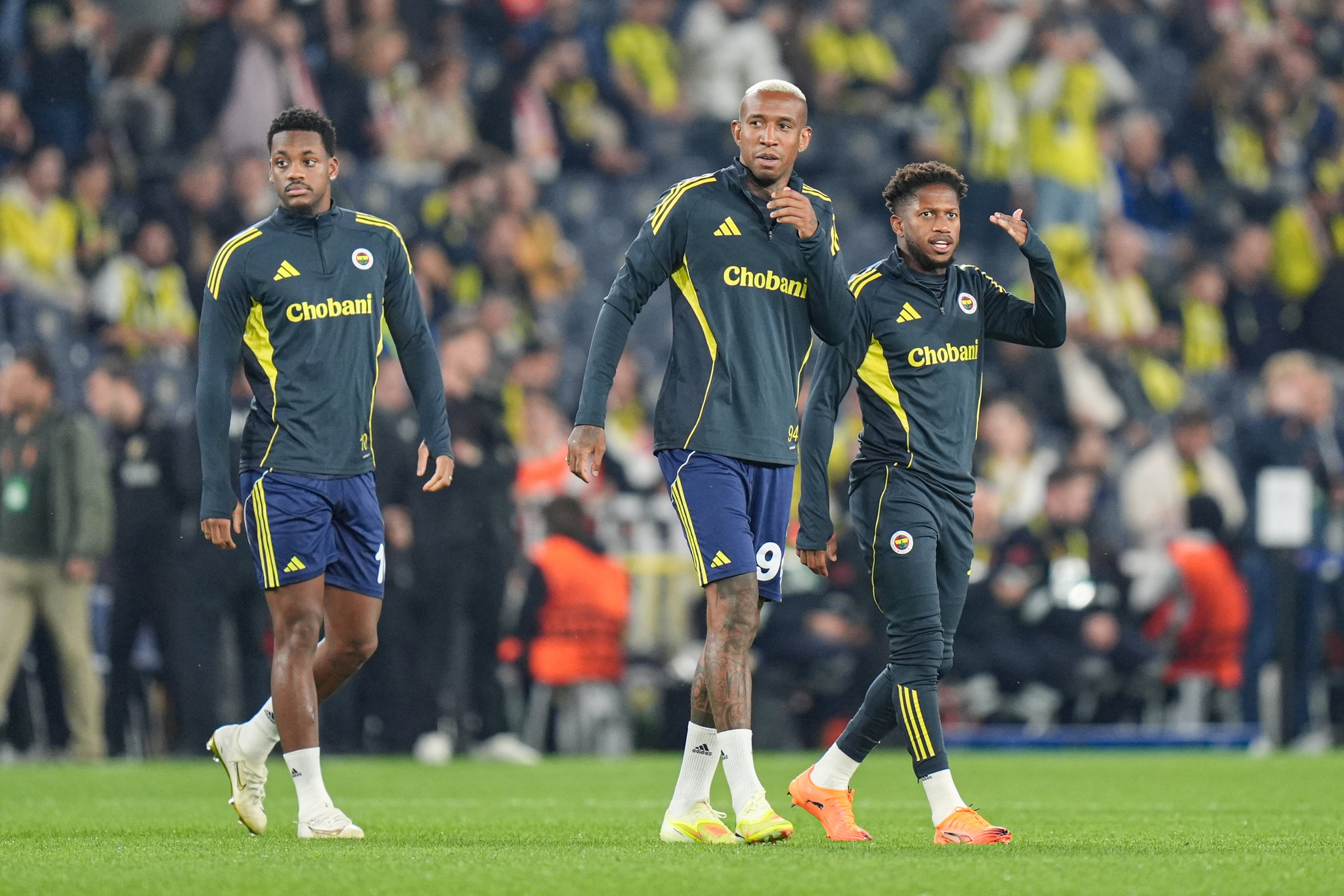 Fenerbahçe’nin yıldızına üç kulüp talip: Ayrılık kapıda