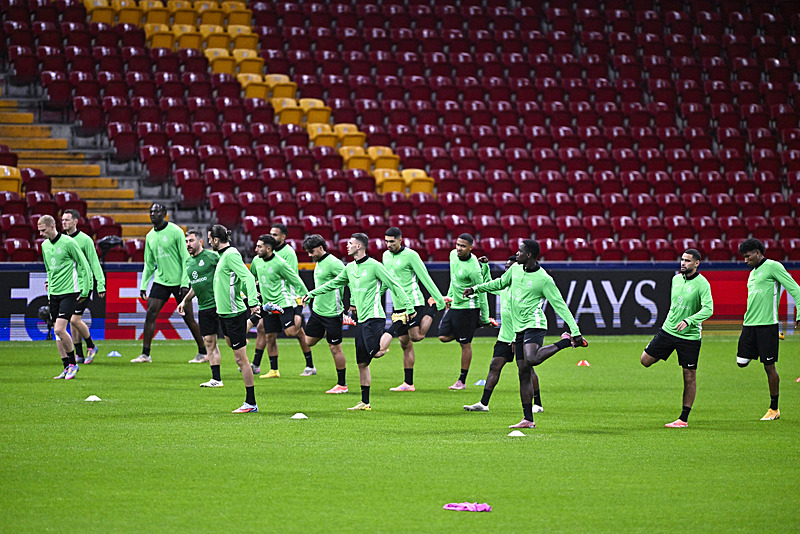 Şampiyonlar Ligi’nde Galatasaray’ın gecesi! İşte Cimbom’un 11’i