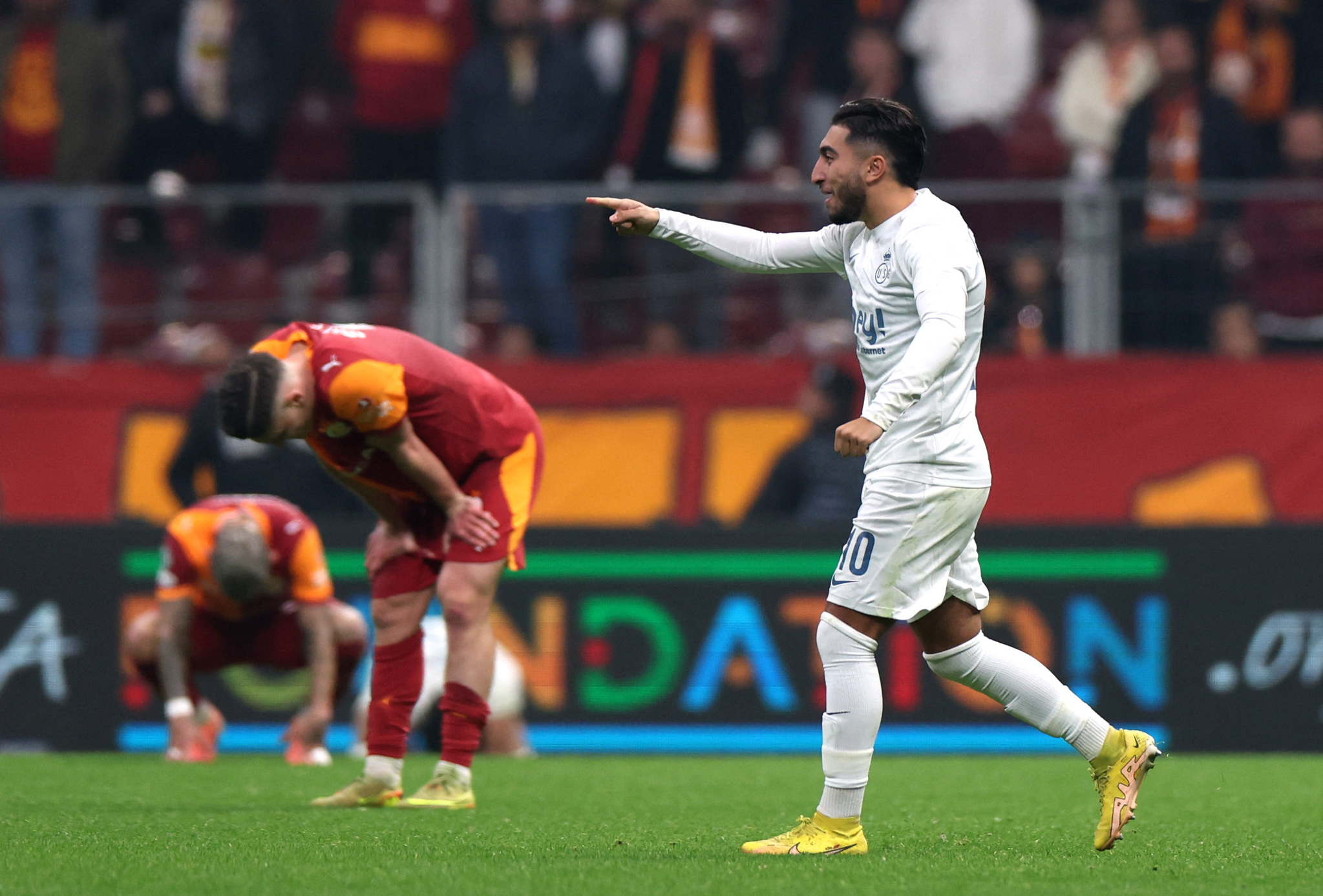 Spor yazarları Galatasaray-USG maçını yorumladı! Hakemin yapamadığını yaptı