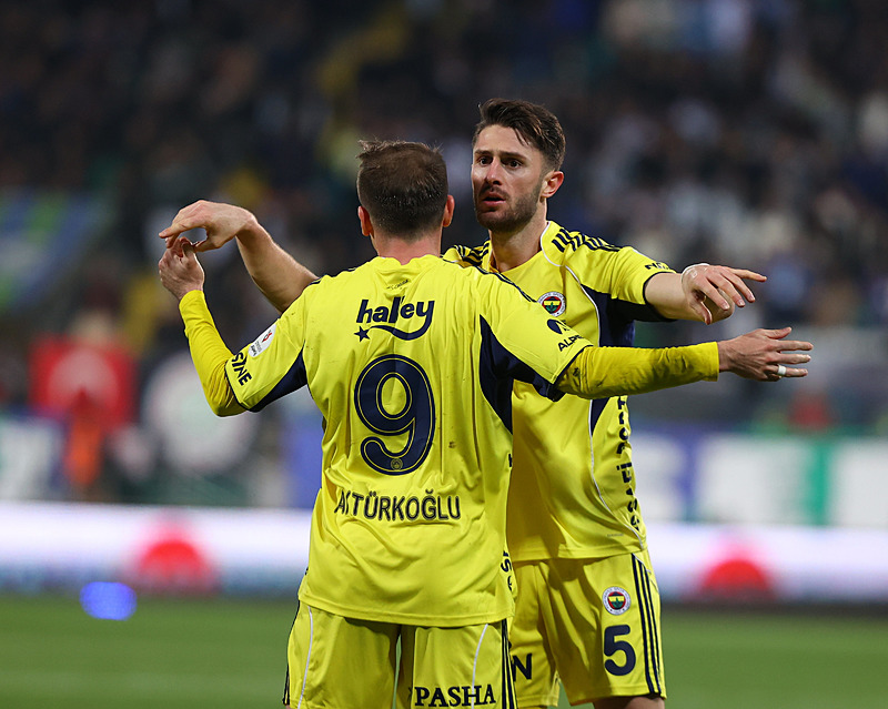 Fenerbahçe 11 eksikle Avrupa Ligi sahnesinde! İşte Tedesco’nun Ferencvaros maçı ilk 11’i
