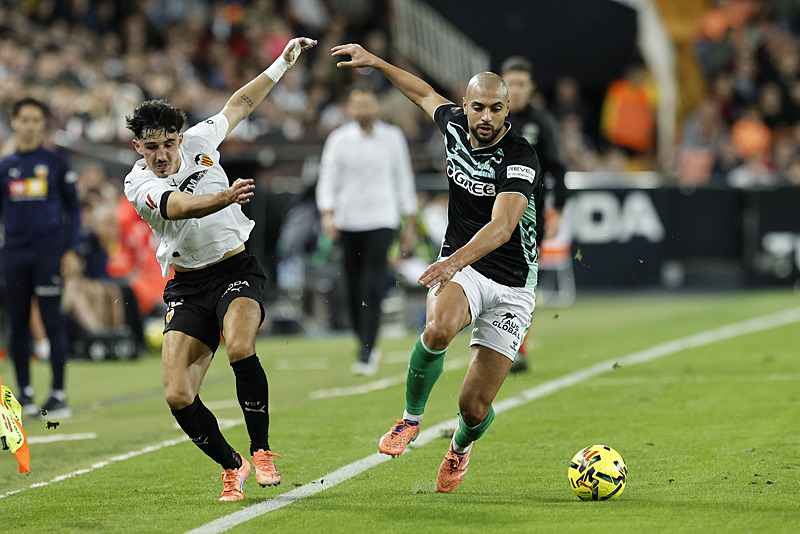 Sofyan Amrabat’tan geleceğine dair açıklama! Bonservisiyle transfer olacak mı?