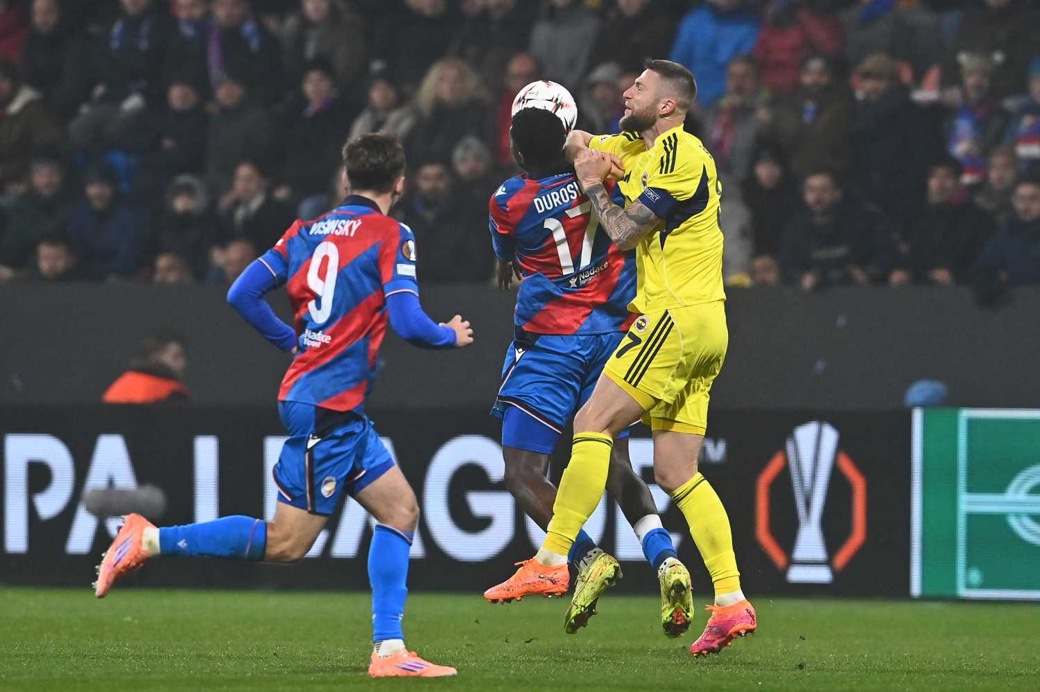 Skriniar’dan Osimhen ve Icardi için çarpıcı ifadeler! İkisi de...