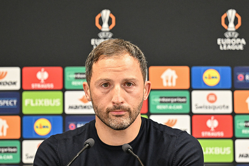 Fenerbahçe’de Tedesco derbi öncesi takımı ateşlendirdi!