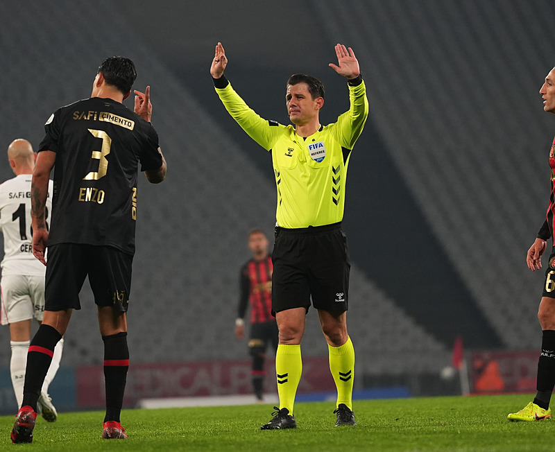 Karagümrük-Beşiktaş maçı sonrası yazarlardan flaş yorum!