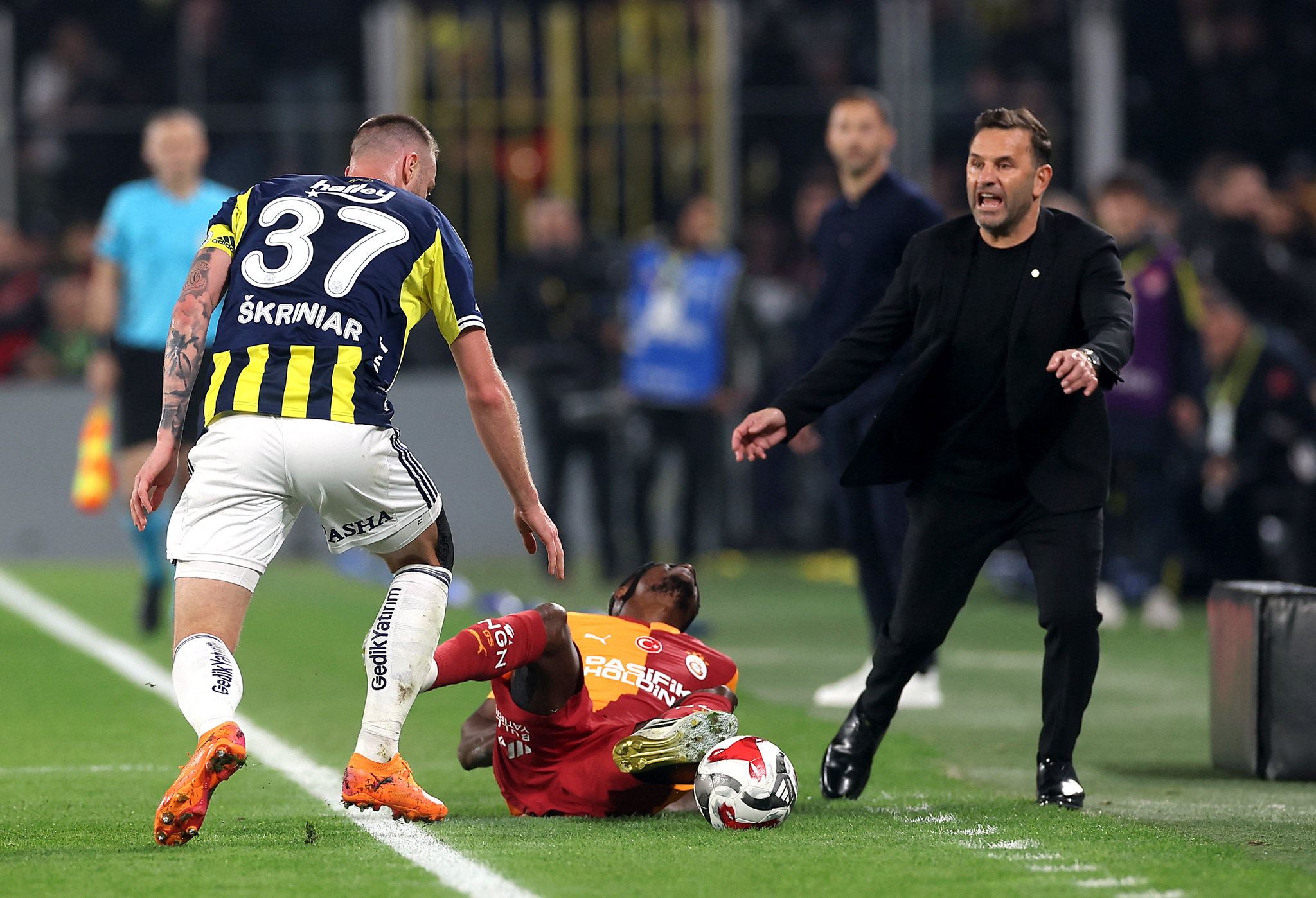 Spor yazarları Fenerbahçe-Galatasaray maçını değerlendirdi