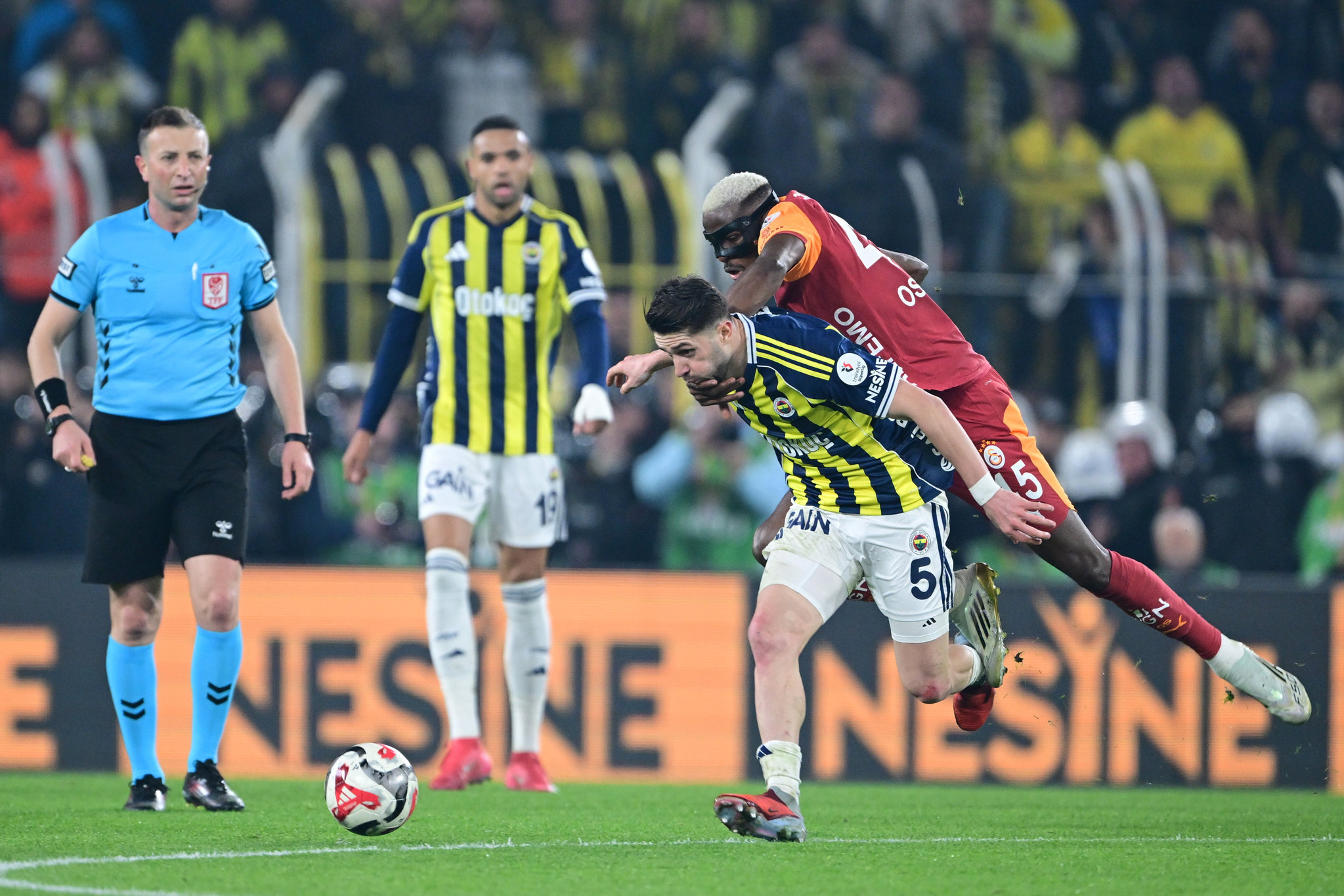 Spor yazarları Fenerbahçe-Galatasaray maçını değerlendirdi