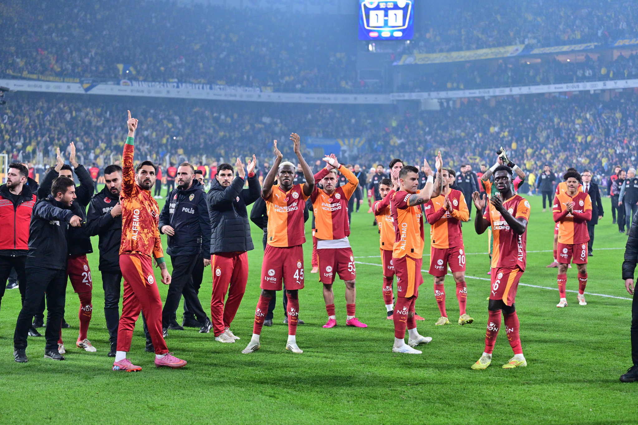 Spor yazarları Fenerbahçe-Galatasaray maçını değerlendirdi