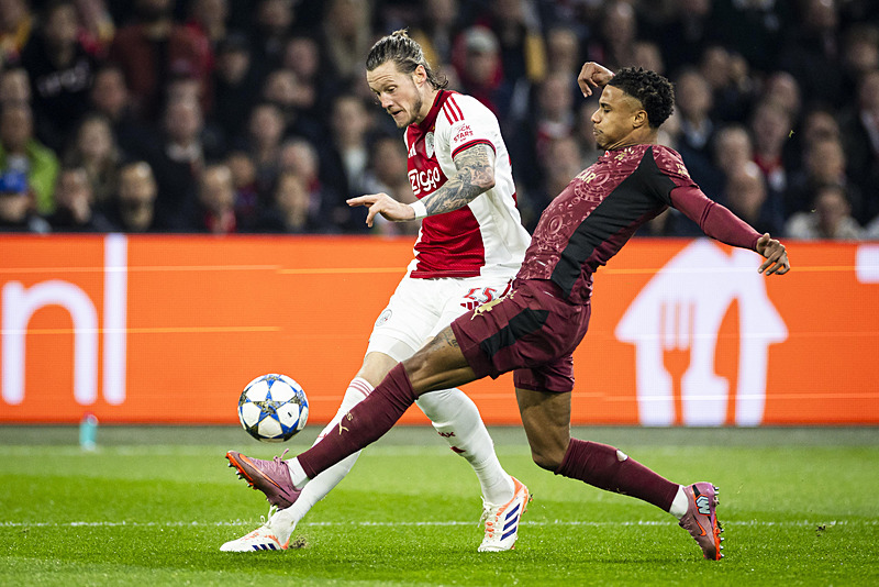 Galatasaray’dan Ismail Jakobs’a flaş uyarı!