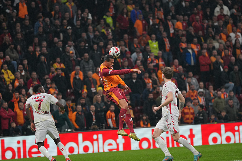 Spor yazarları Galatasaray-Samsunspor maçını yorumladı!