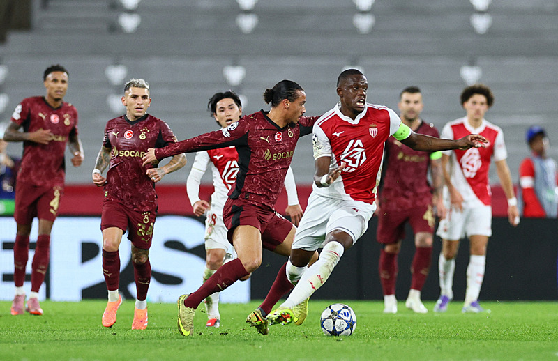 Monaco-Galatasaray maçı sonrası yıldız isme flaş eleştiri!