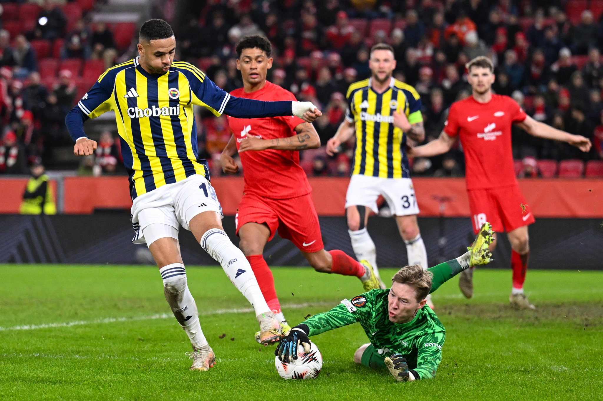Spor yazarları Brann-Fenerbahçe maçını değerlendirdi
