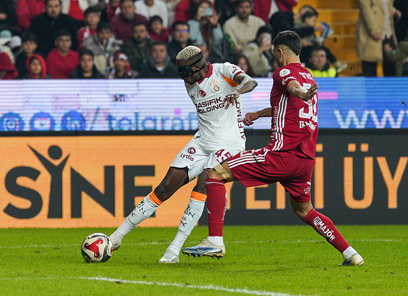 Antalyaspor-Galatasaray maçı sonrası flaş eleştiri: Ocak ayında siz gidin!