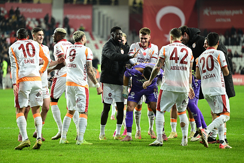 Spor yazarları Hesap.com Antalyaspor-Galatasaray maçını değerlendirdi