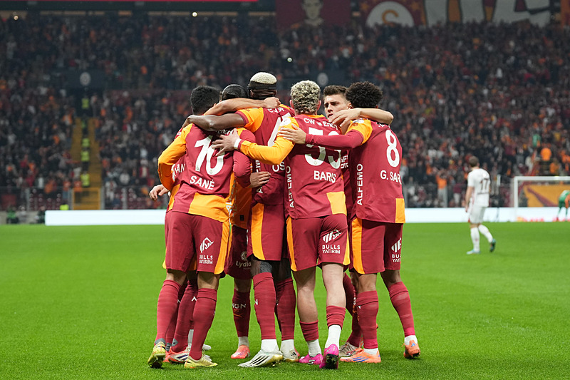 Galatasaray 3 genç oyuncunun peşinde!