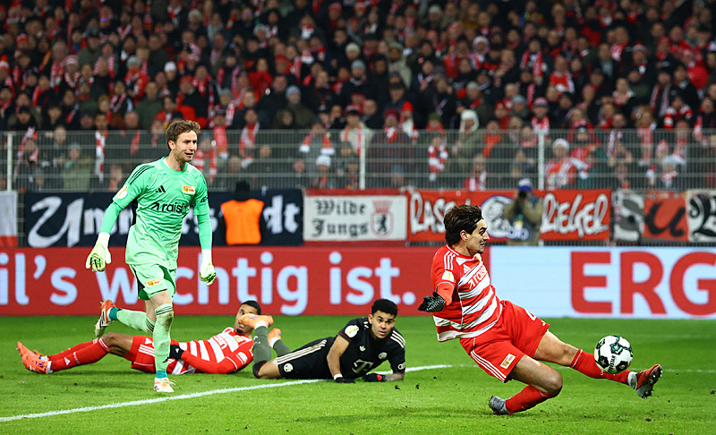 Fenerbahçe’ye Portekizli savunmacı! Sakatlıklar sonrası transfer hız kazandı!