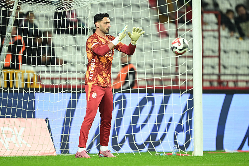 Galatasaray’da Günay Güvenç-Uğurcan Çakır kararı!