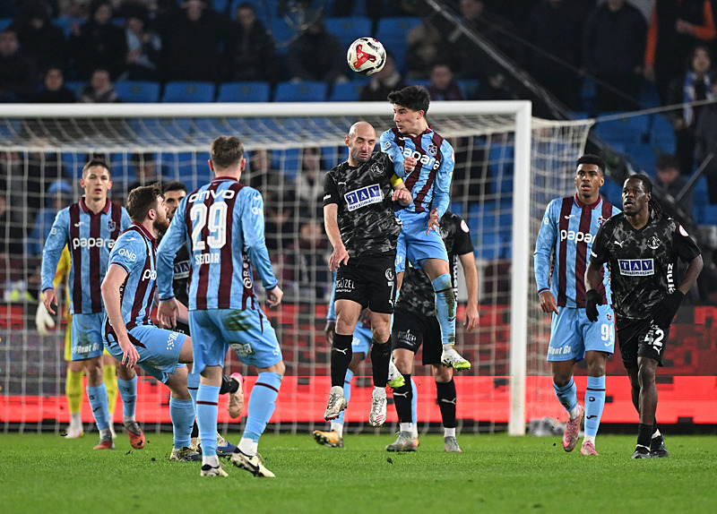 Spor yazarları Trabzonspor-Corendon Alanyaspor maçını yorumladı