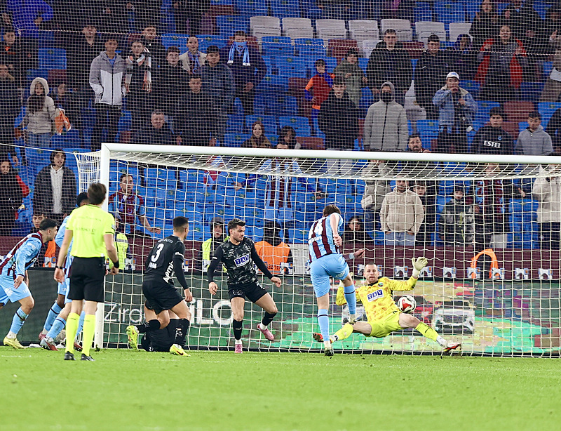 Spor yazarları Trabzonspor-Corendon Alanyaspor maçını yorumladı