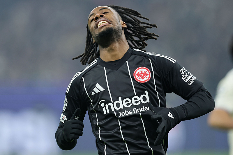 TRANSFER HABERİ: Galatasaray’a geçici santrfor!