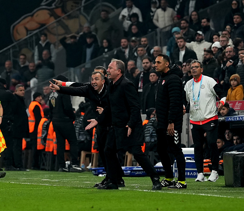 Spor yazarları Beşiktaş-Çaykur Rizespor maçını yorumladı