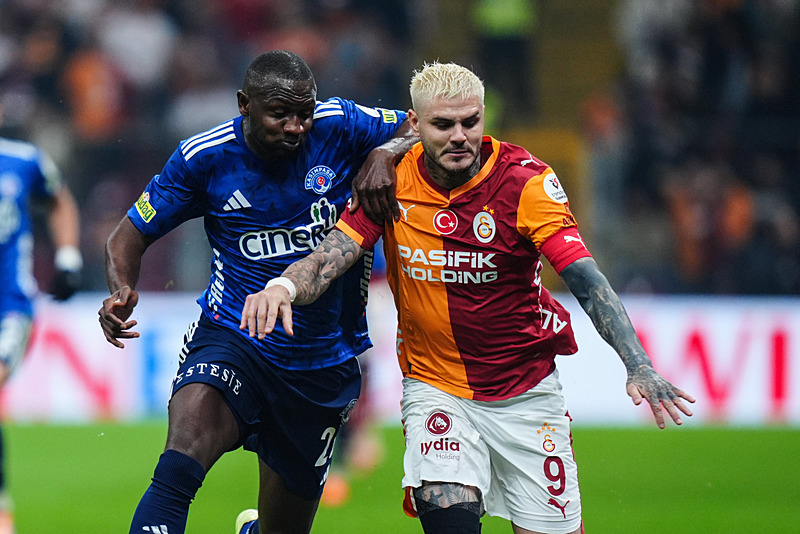 Ahmet Çakar’dan maç sonu flaş hakem eleştirisi! Torreira’yı oyundan atamadı