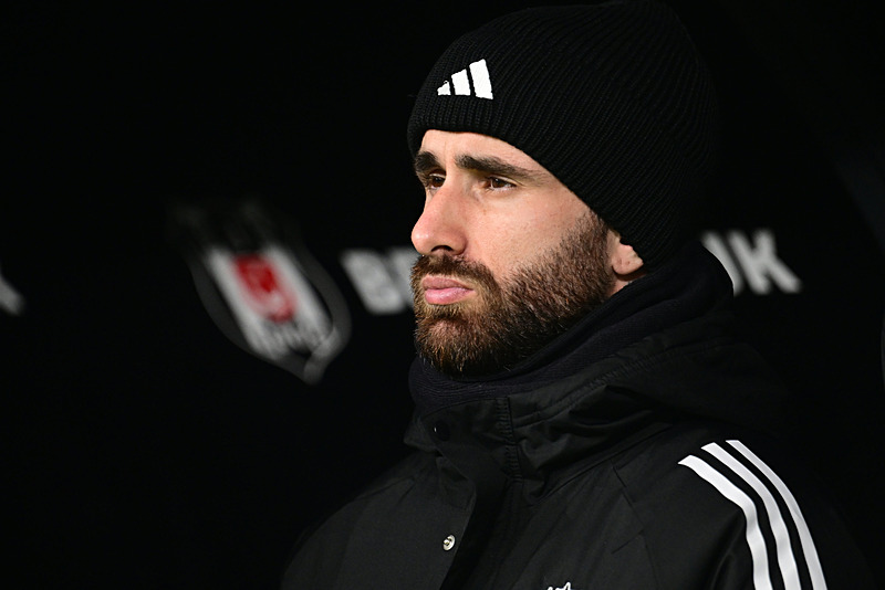 Beşiktaş’ta son dakika! Rafa Silva Fenerbahçe derbisinde oynayacak mı?