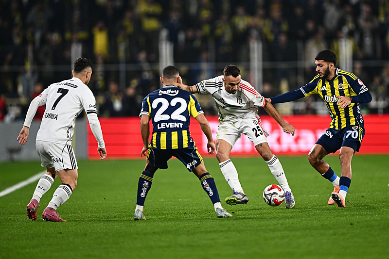 Ömer Üründül Fenerbahçe-Beşiktaş maçını değerlendirdi!