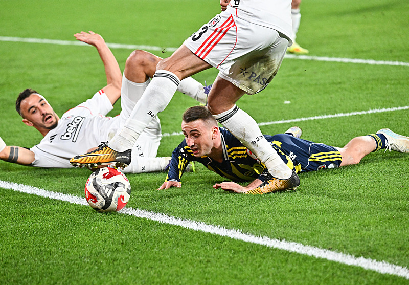 Ömer Üründül Fenerbahçe-Beşiktaş maçını değerlendirdi!