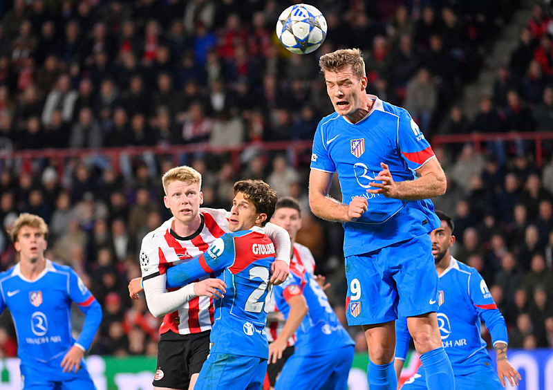 Fenerbahçe’ye dünyaca ünlü golcü!