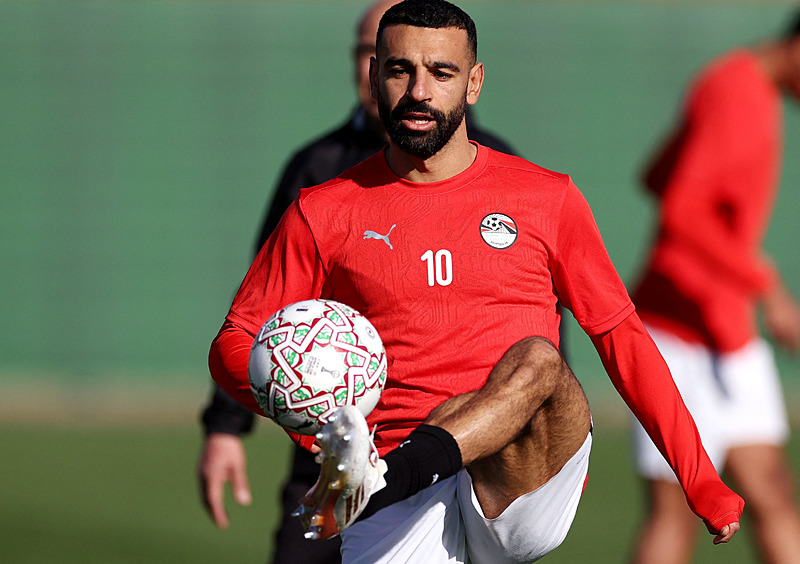 Fenerbahçe ve Galatasaray’ın gündemindeki Salah’ın menajerinden flaş açıklama!