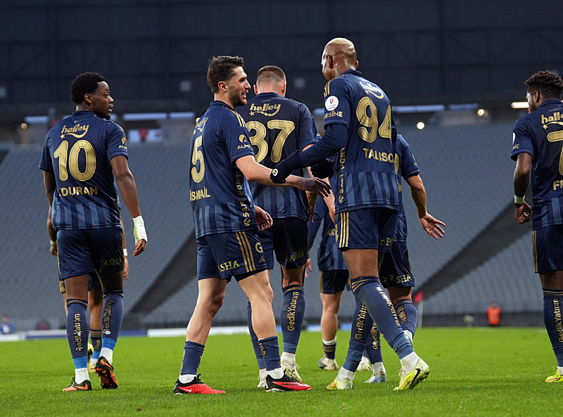 Fenerbahçe’ye Karadağlı golcü! Transferde sürpriz hamle