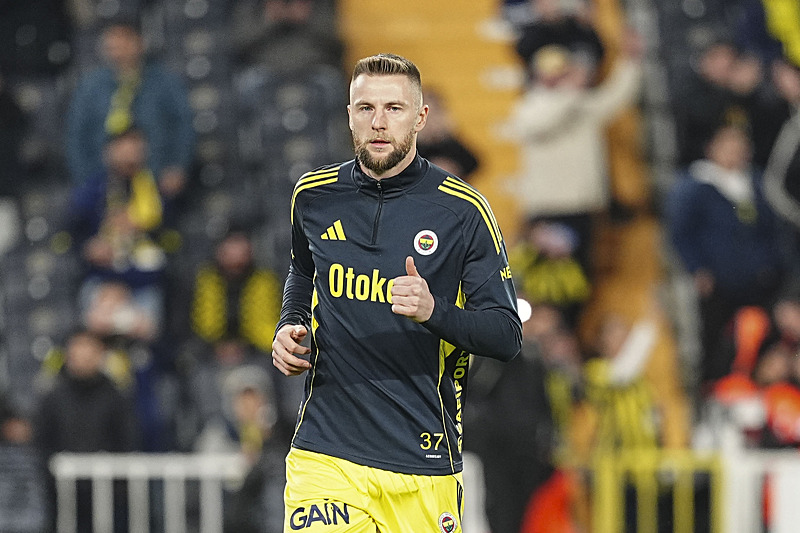 Fenerbahçe’nin kaptanına İtalyan devi talip oldu!