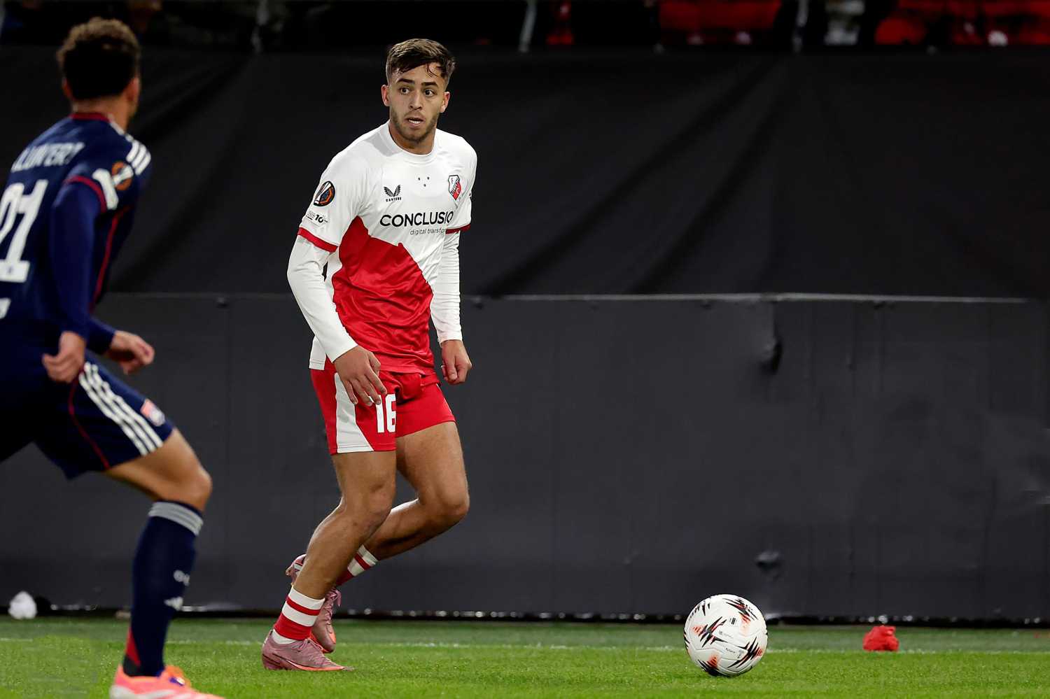 Fenerbahçe’nin El Karouani transferinde Amrabat’tan beklenmedik hamle!