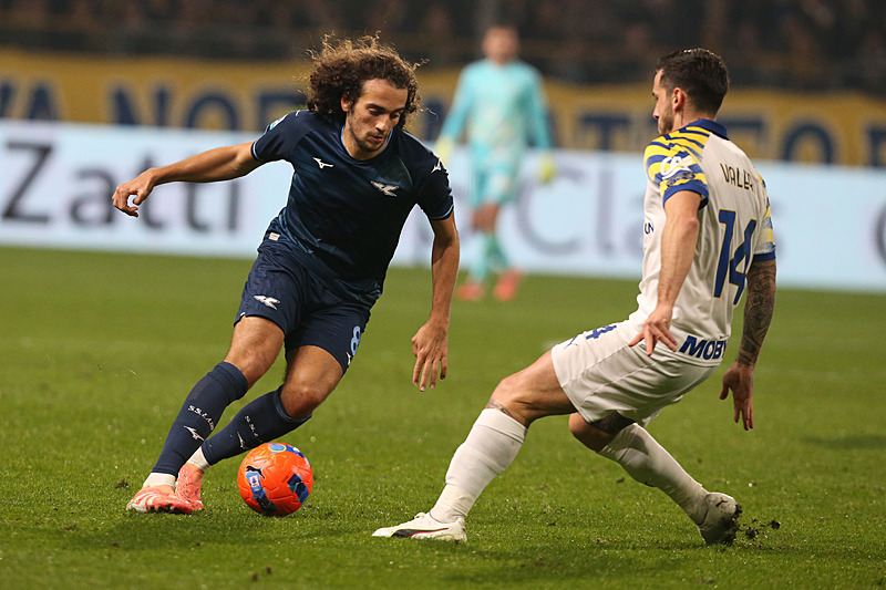 Fenerbahçe Guendouzi’de sona yaklaştı! Transfer o rakama bitecek