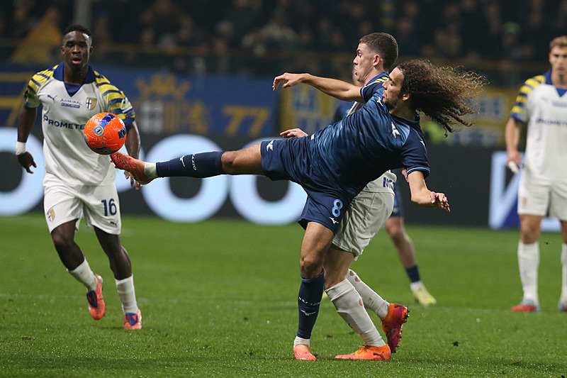 Fenerbahçe Guendouzi’de sona yaklaştı! Transfer o rakama bitecek