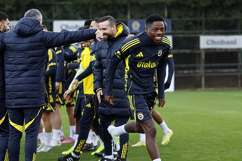 Roma’dan Fenerbahçeli yıldıza kanca! İtalyan basını duyurdu