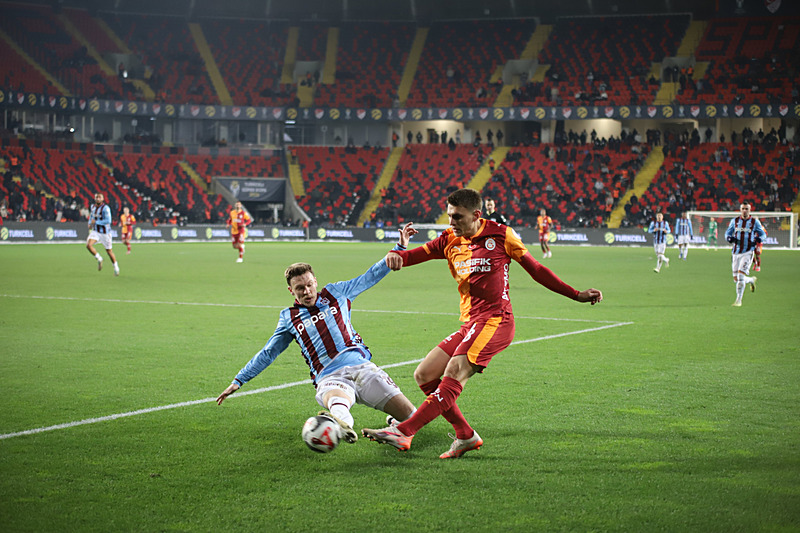 Ömer Üründül’den Galatasaray-Trabzonspor maçı sonrası o isme övgü!