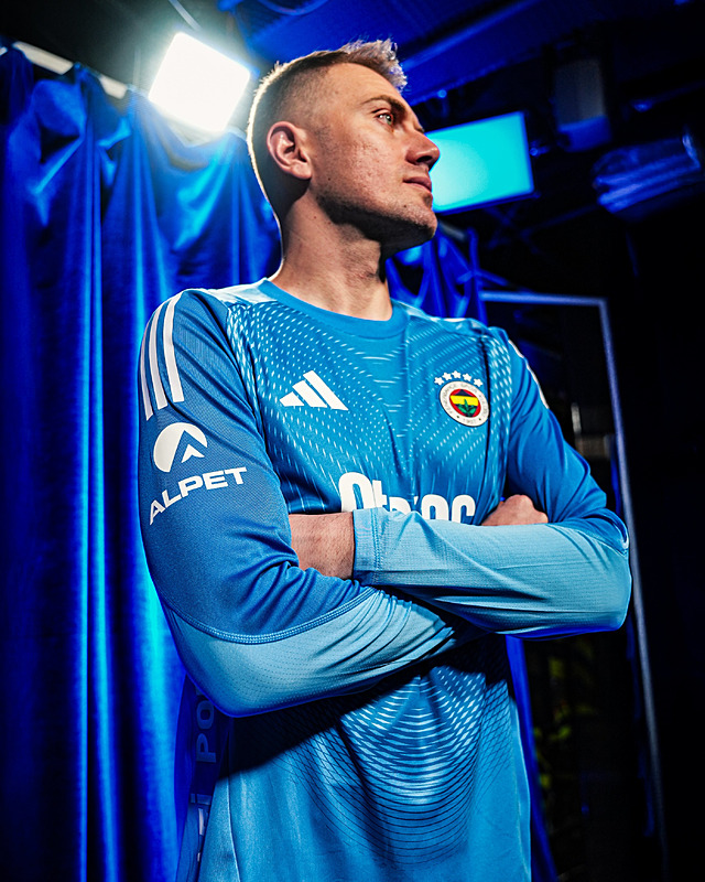 Mert Günok yuvaya döndü! Fenerbahçe ile 2.5 yıllık imza