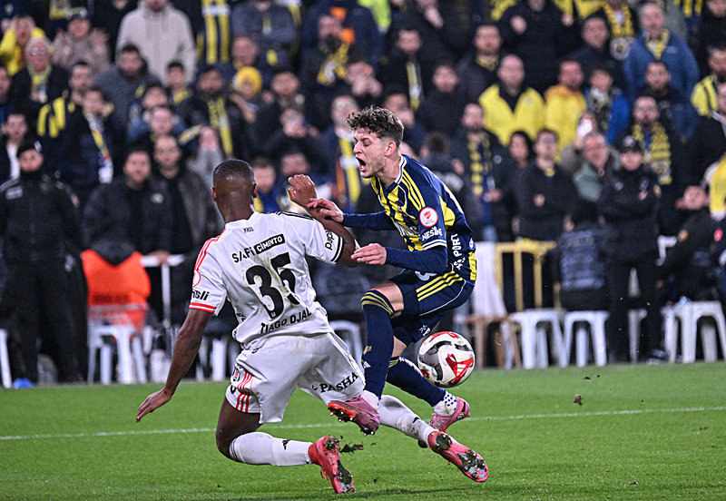 TRANSFER HABERİ: Szymanski Fenerbahçe’den ayrılıyor!