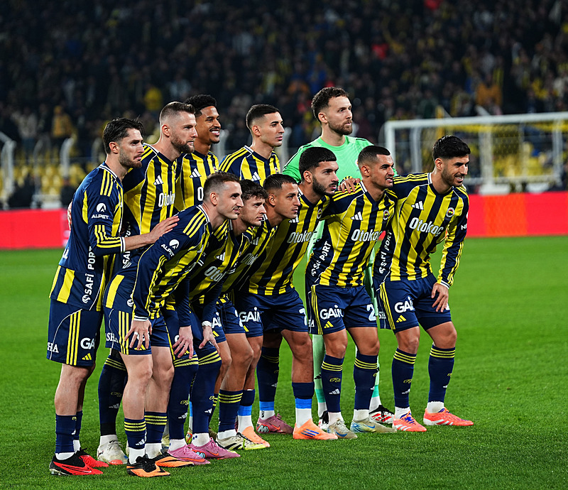 TRANSFER HABERİ: 2 isim ayrılıyor Fenerbahçe kasayı dolduruyor