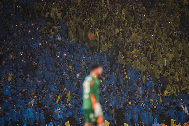 Fenerbahçe yağmurluklar için işte bu kadar harcadı!