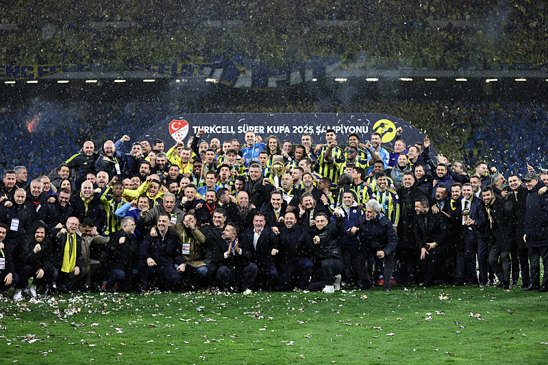 Fenerbahçe’de o isme Süper Lig’den bir talip daha! Geleceği merak ediliyordu