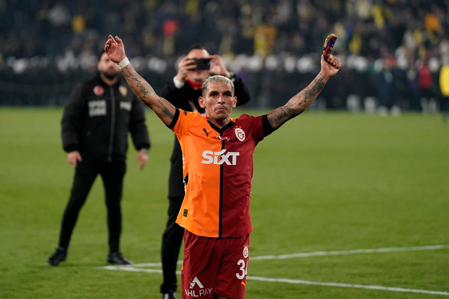 Torreira’dan Icardi sözleri: Başına gelenler beni üzüyor!