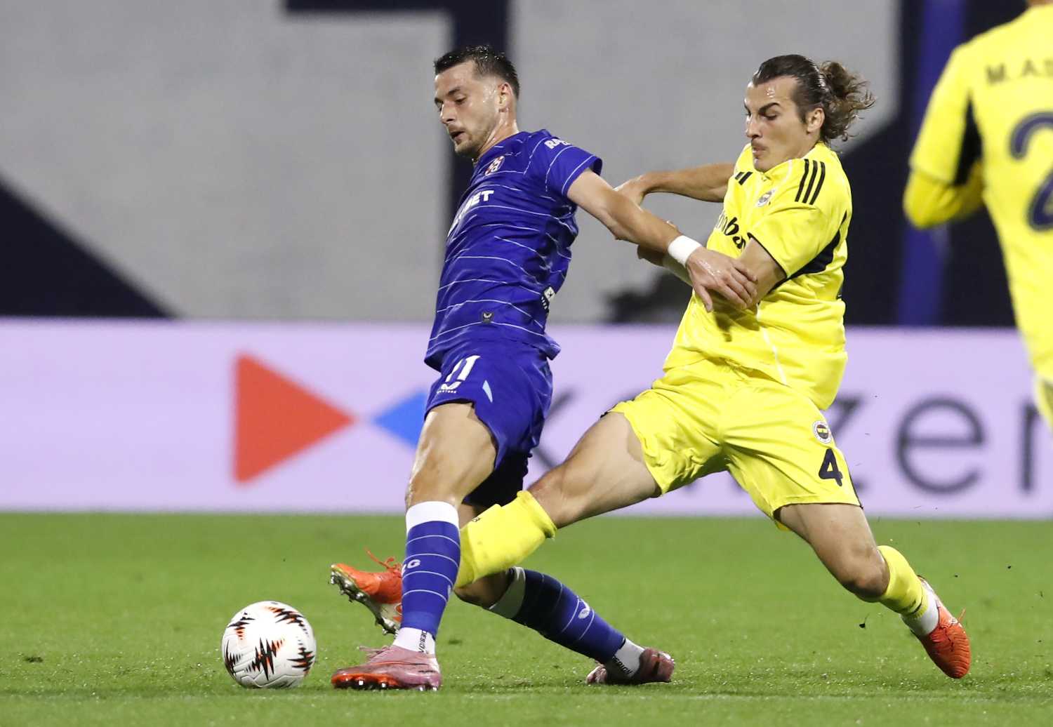 Arber Hoxha KİMDİR? Kaç yaşında ve nereli? Hoxha hangi takımlarda oynadı?