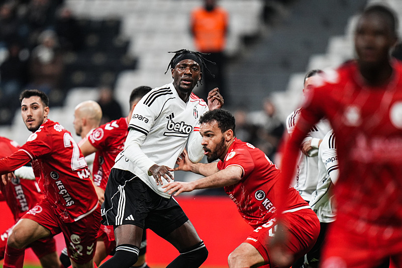 Spor yazarlarından Beşiktaş-Ankara Keçiörengücü maçı değerlendirmeleri