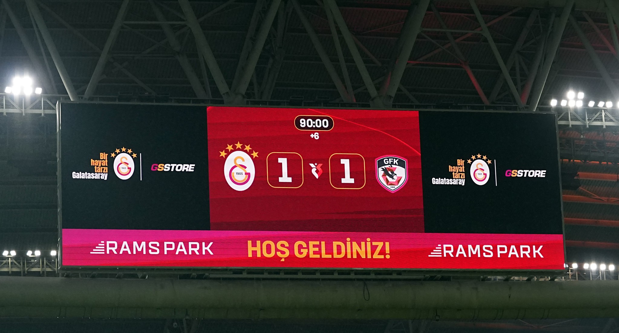 Spor yazarları Galatasaray-Gaziantep FK maçını yorumladı