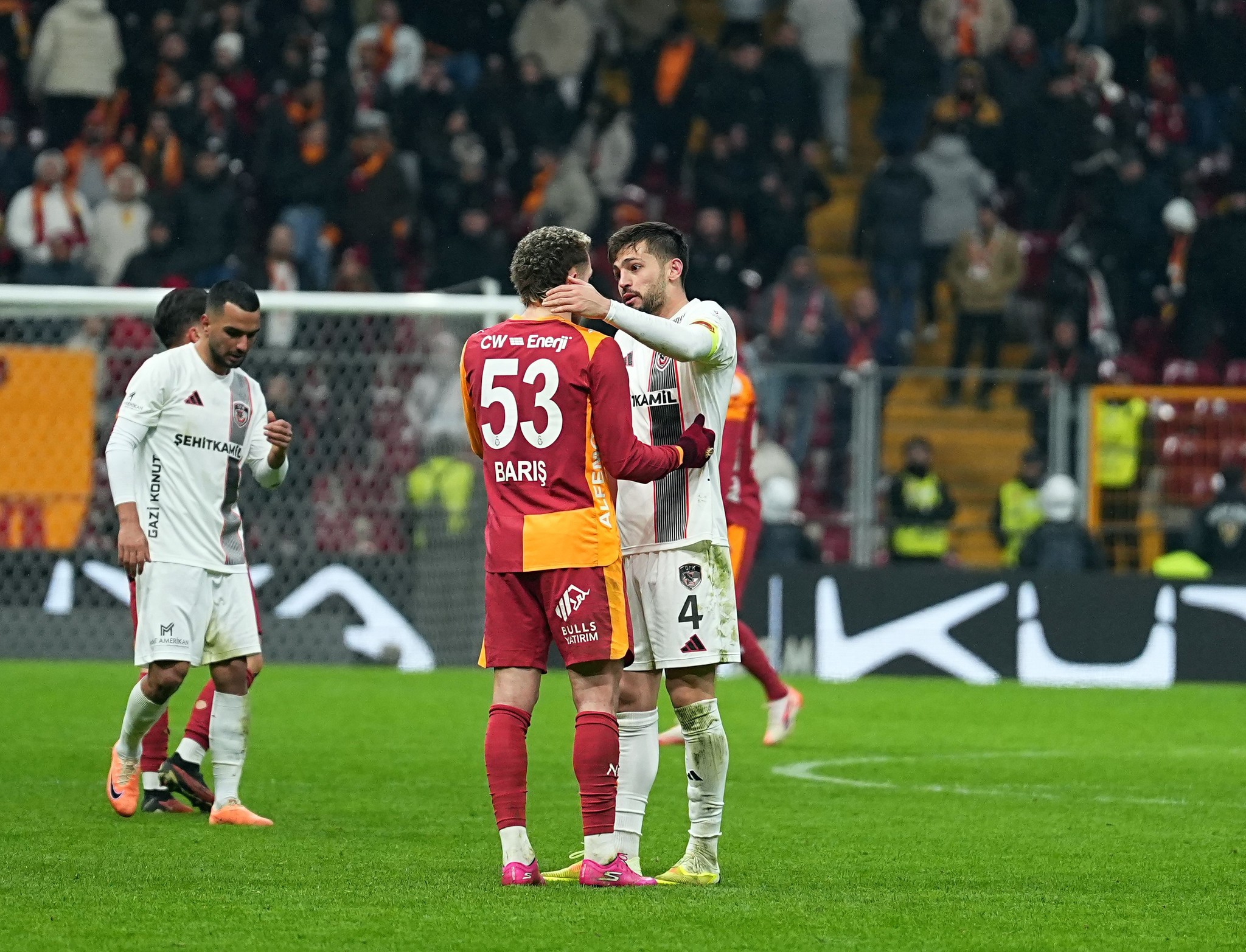 Spor yazarları Galatasaray-Gaziantep FK maçını yorumladı