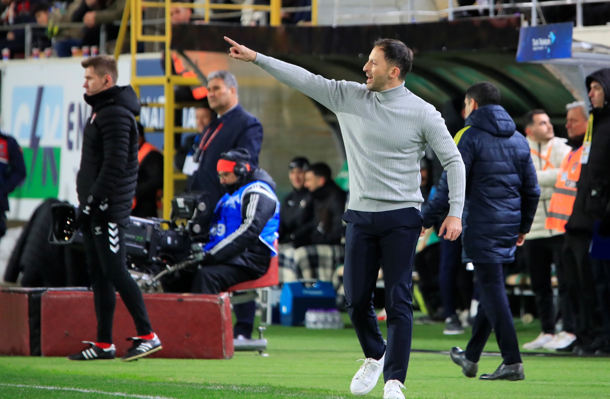 Usta yazardan Fenerbahçe’nin yıldızına övgü: Tam bir avcı gibi!