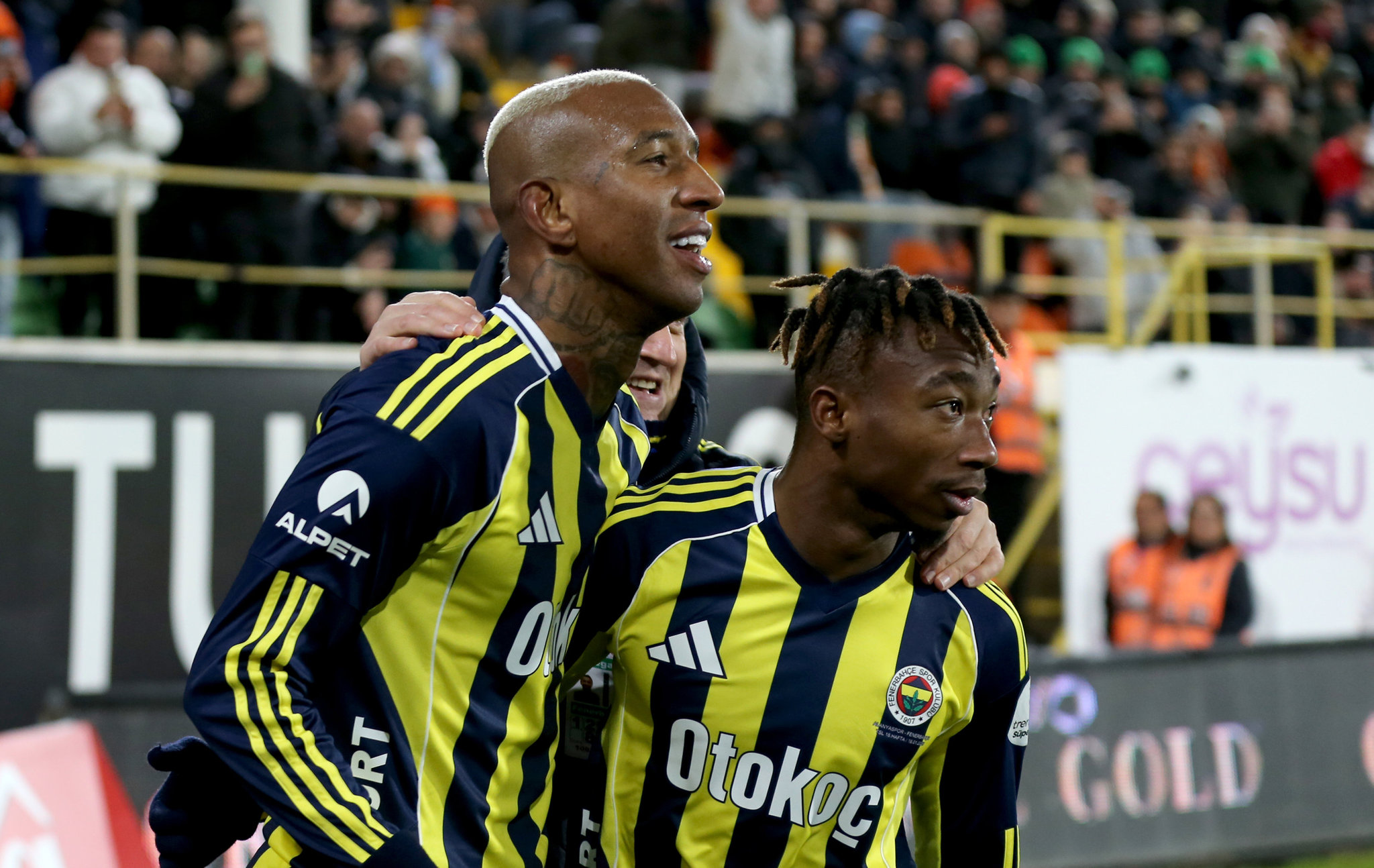 Usta yazardan Fenerbahçe’nin yıldızına övgü: Tam bir avcı gibi!