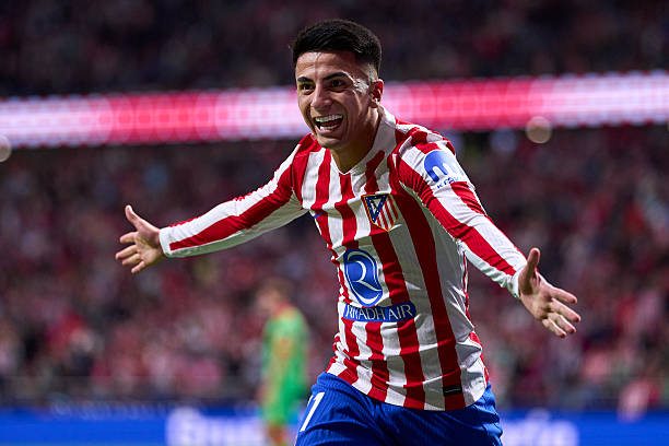 Thiago Almada KİMDİR? Almada kaç yaşında ve nereli? İstatistikleri